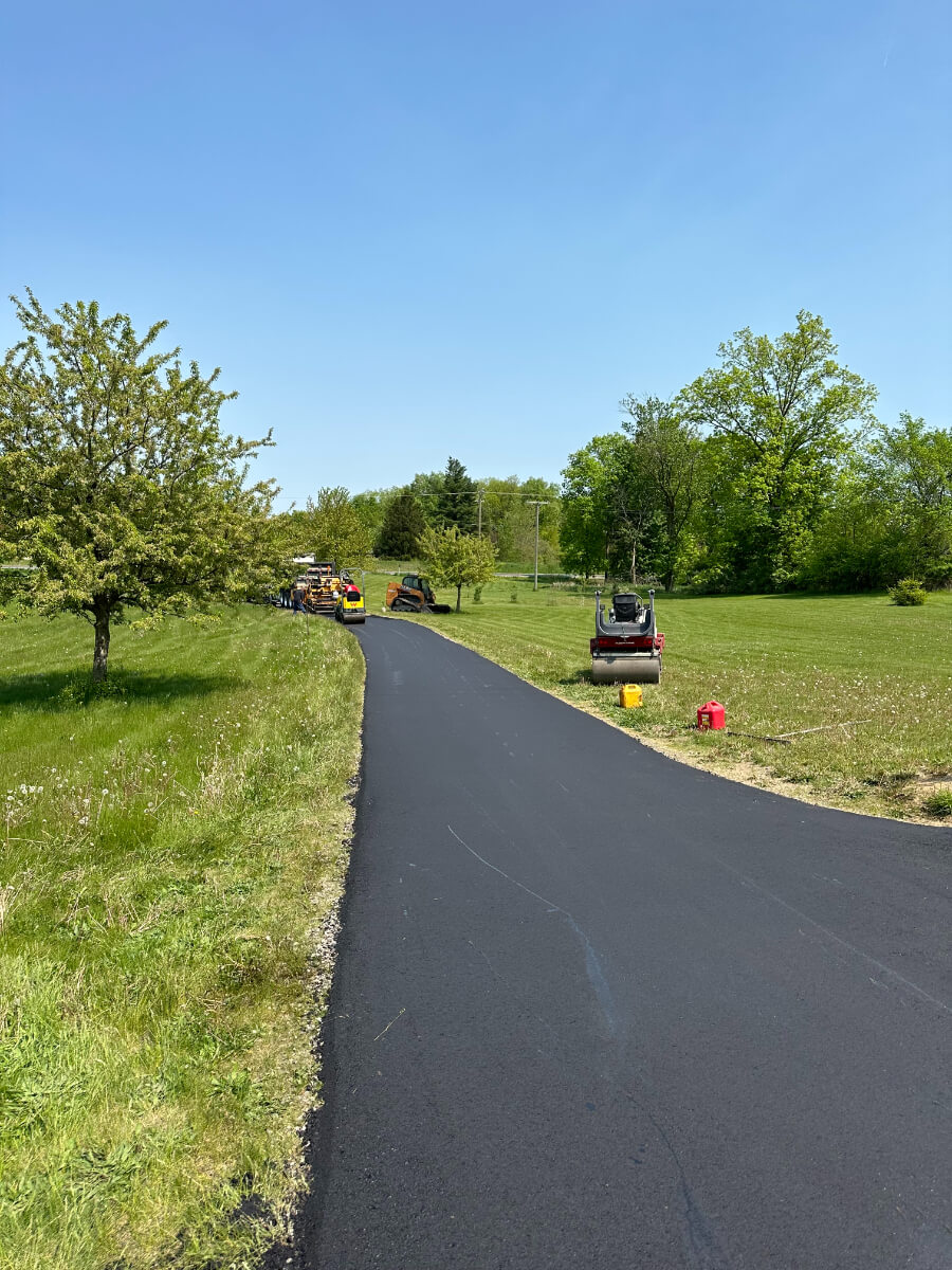 New asphalt driveway paving project completed in Metro Detroit